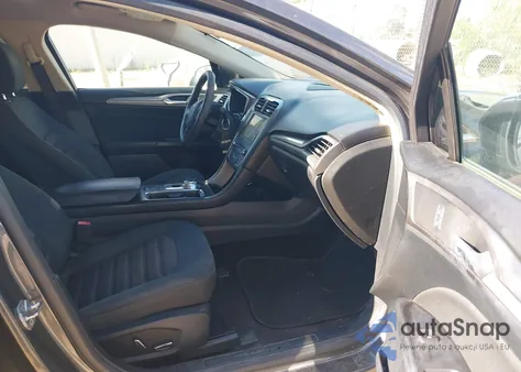 2017 Ford Fusion Se z USA, uszkodzony, nr VIN 3FA6P0H78HR142203